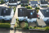 Drohne Rückansicht - Doppelhaushälfte mit 111,00 m&sup2; in Odenthal / Blecher zum Kaufen