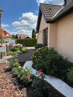 Bild 1 - Exklusives Zweifamilienhaus in Altenburg - provisionsfrei