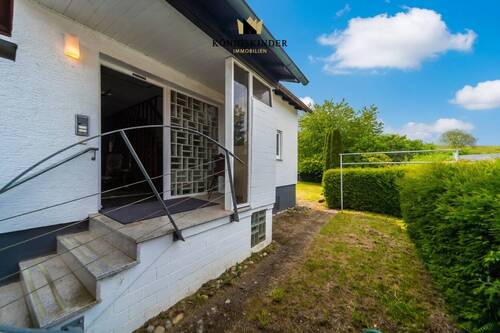 Bild 2 - 8 Zimmer Einfamilienhaus zum Kaufen in Donzdorf