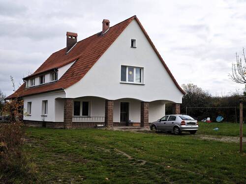 Außenansicht 1 - 2 RWG in schöner ruhiger Lage in Pödelwitz