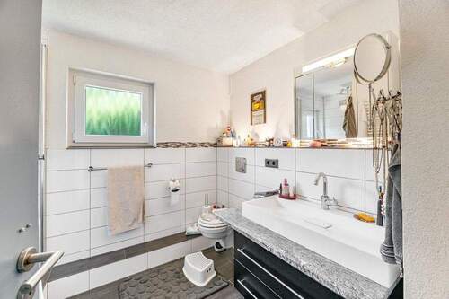 Bad EG - 7 Zimmer Einfamilienhaus zum Kaufen in Horb am Neckar / Mühringen