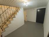 Kellertreppe + Einang Innen - 