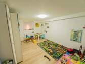 Arbeits-/Kinderzimmer Keller - 