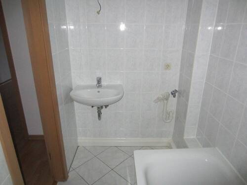 14 Bad - 2 Zimmer Etagenwohnung zur Miete in Plauen