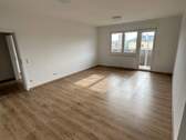 Wohn-/Essbereich - Familienfreundliche 4-Zimmer Wohnung mit Balkon in Würzburg Sanderau