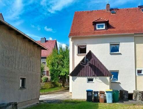 Außenansicht - 7 Zimmer Doppelhaushälfte zum Kaufen in Olbersdorf