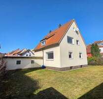 Ein kleines Paradies mitten in der City! Hübsches Einfamilienhaus mit sonnigem Garten & Doppelgarage - Neustadt bei Coburg