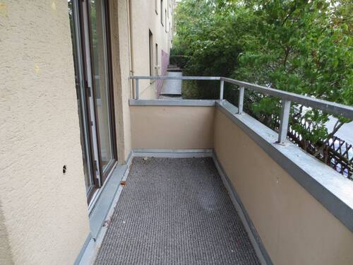 17 Balkon - 3 Zimmer Etagenwohnung zur Miete in Plauen