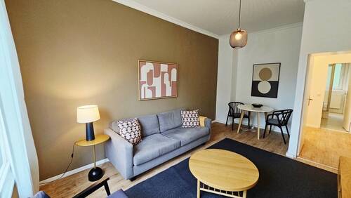 Wohn- und Essbereich - 2 Zimmer Etagenwohnung zum Kaufen in Berlin