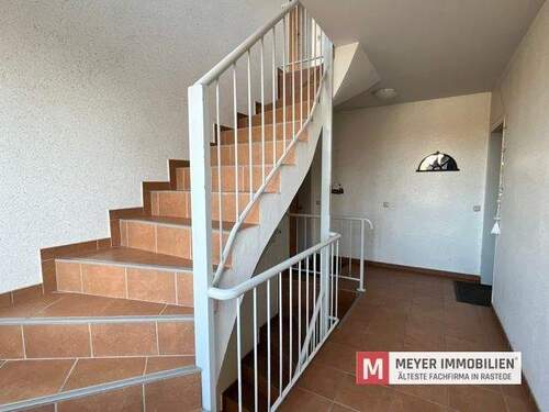 Flur - Etagenwohnung mit 75,40 m² in Rastede zum Kaufen