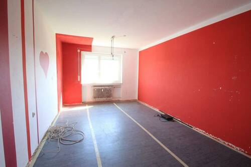 Schlafzimmer - 3 Zimmer Etagenwohnung zum Kaufen in Krumbach