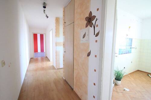 Flur - 3 Zimmer Etagenwohnung in Krumbach