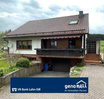 Mandeln: Gepflegtes Wohnhaus mit ausgebautem Dachgeschoss - Dietzhölztal / Mandeln