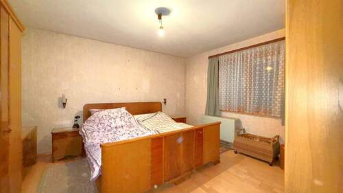 Schlafzimmer EG - 