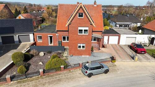 Außenansicht - 7 Zimmer Einfamilienhaus zum Kaufen in Königslutter (Lauingen)
