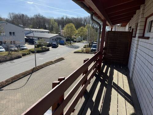 Balkon - Etagenwohnung mit 82,00 m&sup2; in Brackel zur Miete