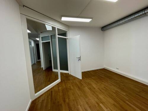 Büro 4 - 