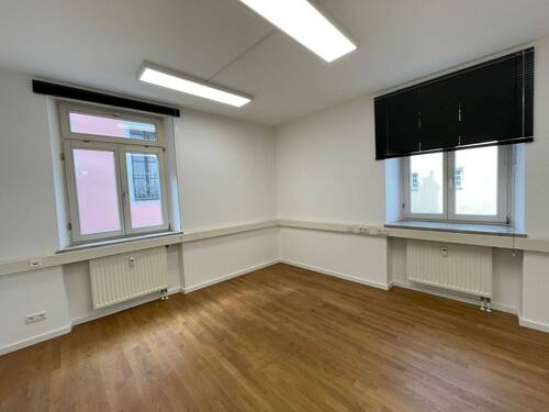Büro 5 - 