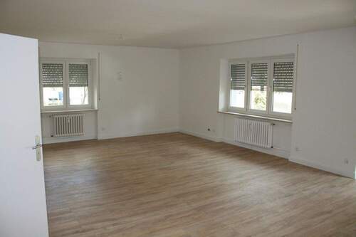 Beispiel saniertes Wohnzimmer - 