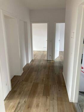 Flur Blickrichtung Schlafzi. - 