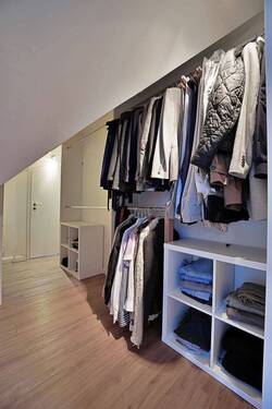 begehbahrer Kleiderschrank - 