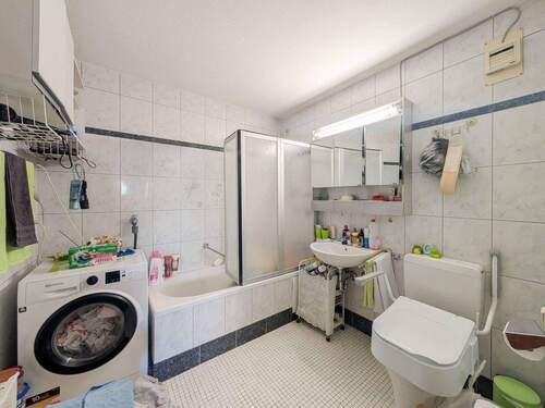 Bad - 2 Zimmer Etagenwohnung zum Kaufen in Plüderhausen