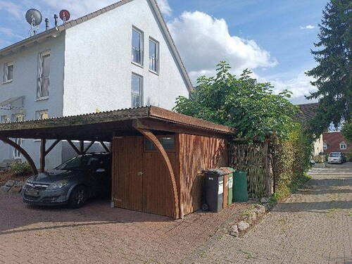 Carport mit Geräteschuppen - 4 Zimmer Doppelhaushälfte zum Kaufen in Freiburg
