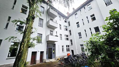 Grüner Innenhof - 2 Zimmer Etagenwohnung zum Kaufen in Berlin