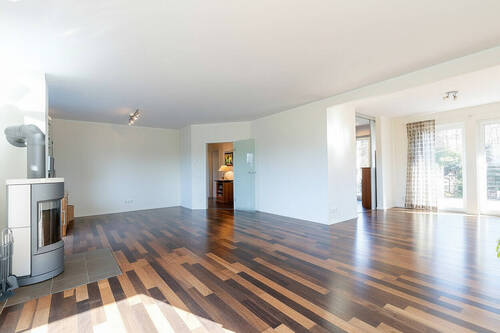 Wohnzimmer / Essbereich (unmöbliert) - Einfamilienhaus mit 154,00 m&sup2; in Königstein im Taunus zum Kaufen