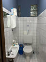 WC 1, Laden - 