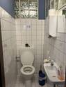 WC 2, Laden - 