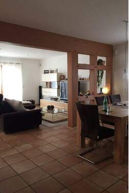 Wohnzimmer / Esszimmer - 