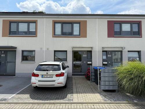 Straßenansicht - 