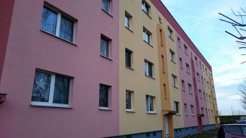 Hausansicht - 3 Zimmer Etagenwohnung zur Miete in Borsdorf