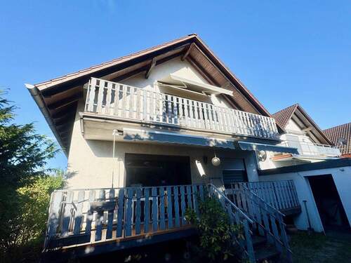 Hausansicht - TRADITIONELL: DAS PERFEKTE FAMILIENHAUS MIT KLEINEM GARTEN!