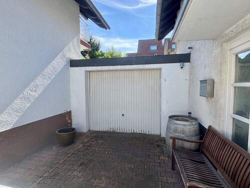 Garage - Einfamilienhaus mit 117,00 m&sup2; in St. Leon-Rot zum Kaufen