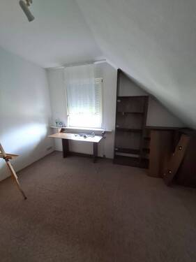 1. Zimmer im Obergeschoss - 