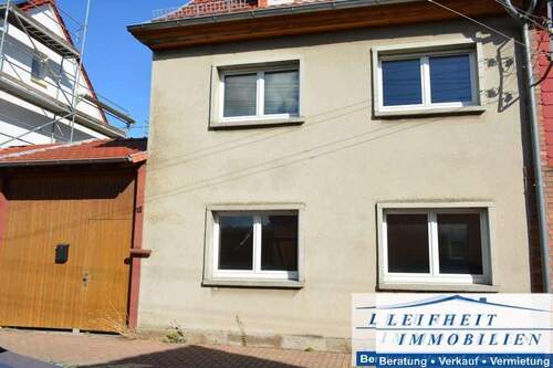 Vorderansicht - 5 Zimmer Doppelhaushälfte in Vogtei