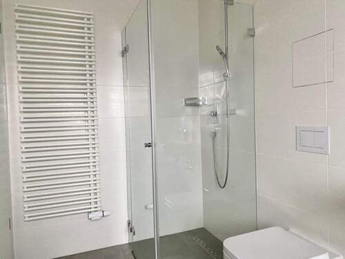 Badezimmer Ansicht 2.jpg - 