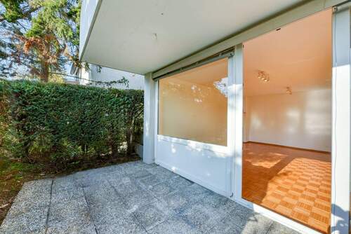 Terrasse nach innen - Terrassenwohnung mit 64,80 m² in Stuttgart zur Miete