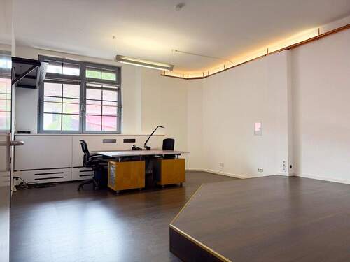 Büro Ansicht 01 - Charmantes Büro in historischer Umgebung