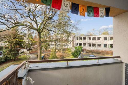 Die Westausrichtung sorgt für Licht und Sonne bis in die Abendstunden - 