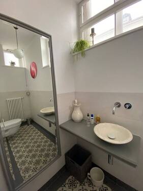 WC - 