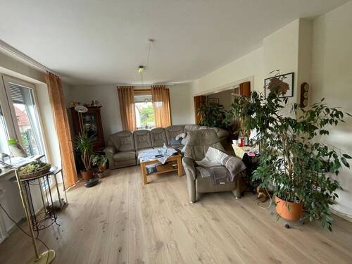 Wohnzimmer EG - Mehrfamilienhaus, Wohnhaus mit 190,00 m² in Northeim zum Kaufen
