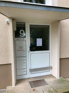 Hauseingangsbereich - 2 Zimmer Etagenwohnung in Oranienbaum-Wörlitz