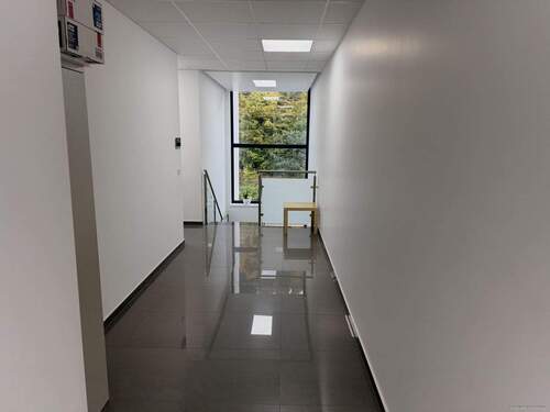 Büroflur OG - 2 Zimmer Büro in Schiffweiler