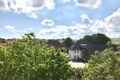 Blick aus dem Dachfenster - 