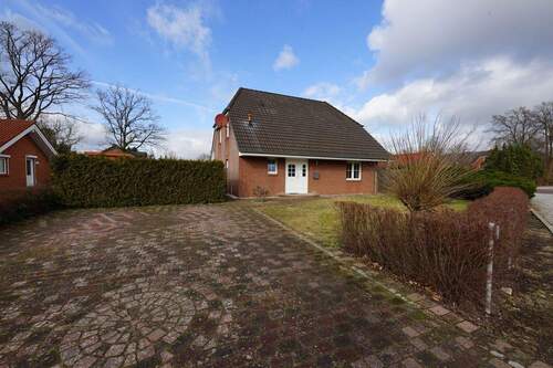 Außenansicht Straße - Neuwertiges Einfamilienhaus im beliebten Güster