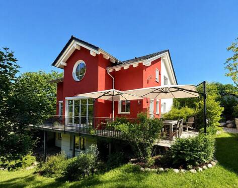 Architektenhaus in ruhiger Hanglage mit Blick ins - Energieeffizientes Architektenhaus mit Panoramaterrasse und freiem Blick ins Grüne