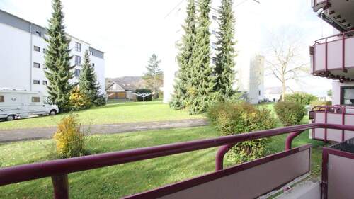 Blick vom Balkon - 2 Zimmer Etagenwohnung zum Kaufen in Rietheim-Weilheim